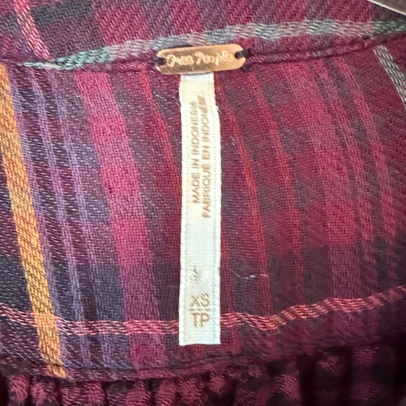 Free People Come On Over Plaid Button Down Top in Size XS - Picture 13 of 14